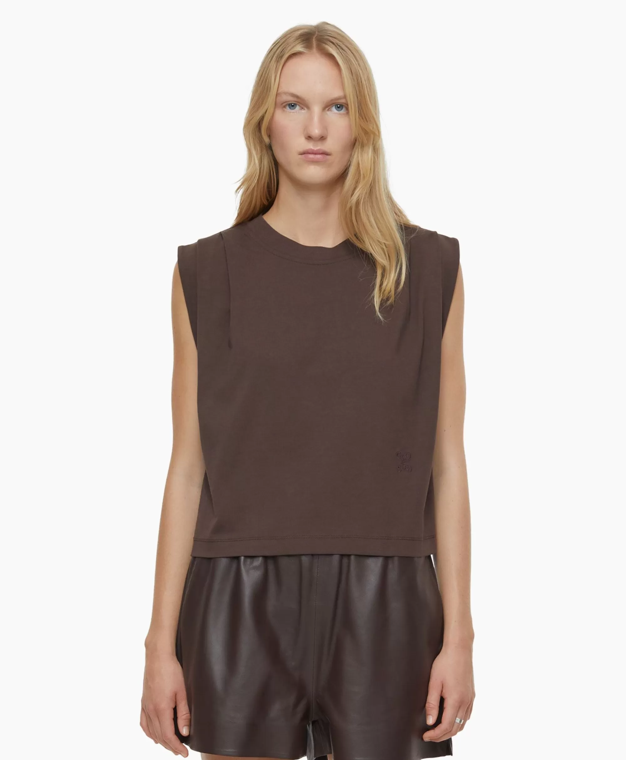 T-Shirts & Tops*Closed Top Pleated Sleeveless Bruin